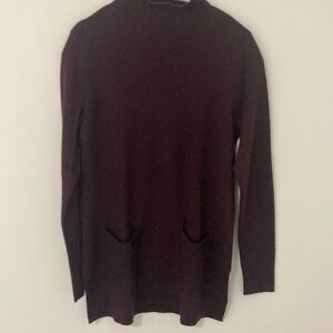 Tahari Mock Neck Sweater Size Small